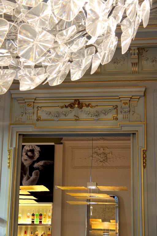 C2 Hotel