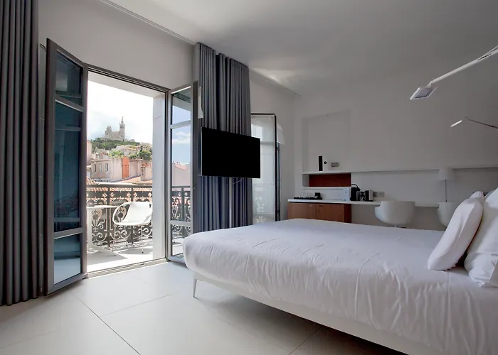 Hotel C2
